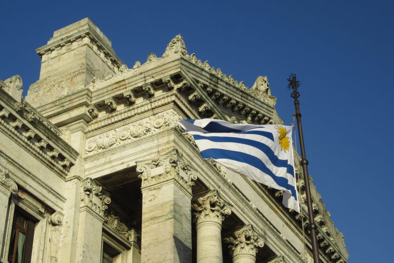 Ciudadanía legal uruguaya: requisitos y cómo se tramita