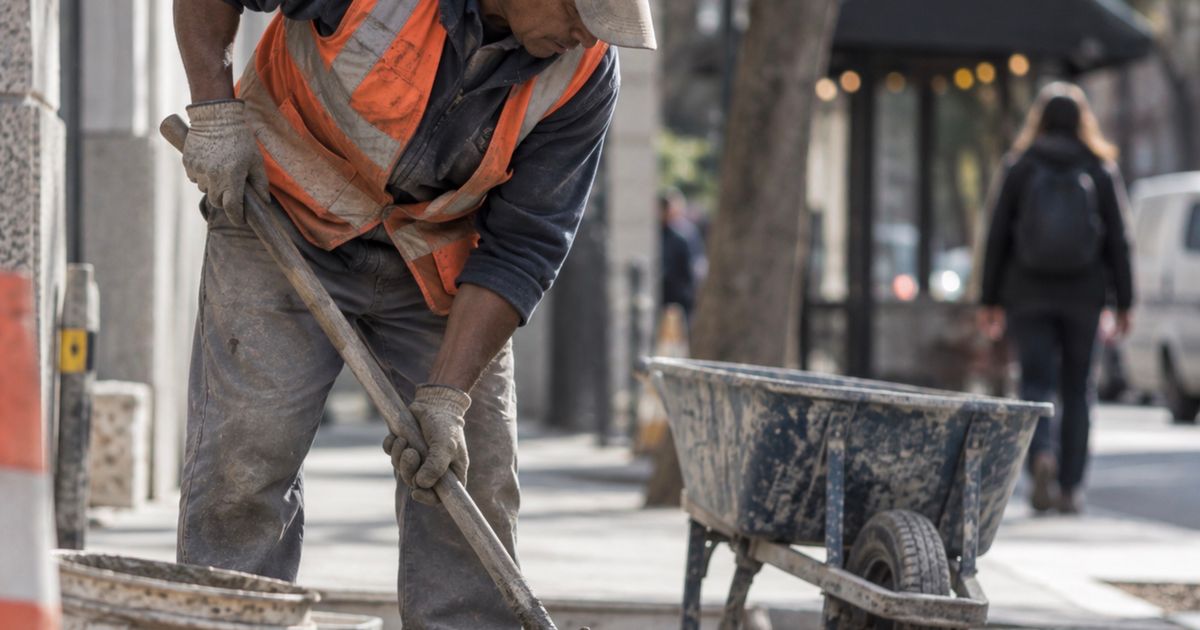 Informalidad laboral en Argentina alcanza 45% y suma 348.000 trabajadores en un año