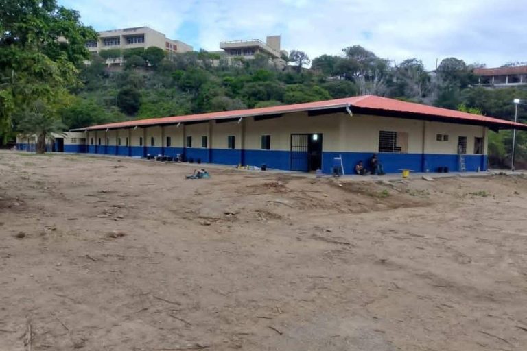 La Guaira: universidades reabren entre daños, refugios y falta de datos oficiales