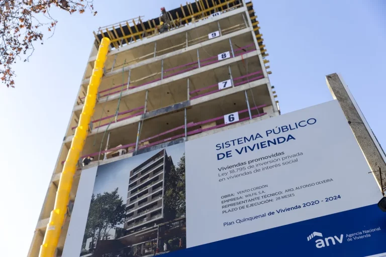 Uruguay debate la creación de un parque público de viviendas
