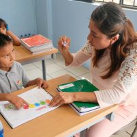 Baroni vincula la mejora educativa de Uruguay con la formación de los docentes
