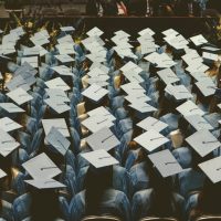 Gremios docentes cuestionan nuevas universidades ante salarios de hasta un dólar
