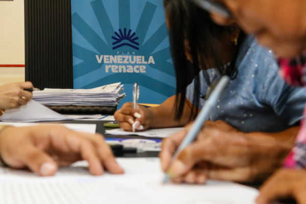 Plan Venezuela Renace entrega 58 viviendas a familias afectadas por sismos